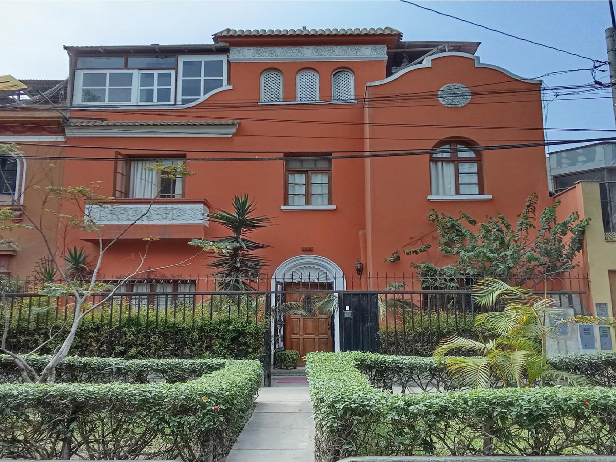 The Golden House Lima